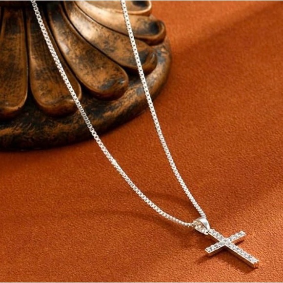 Elegant Silver Cross Necklace - Picture 2 of 2
